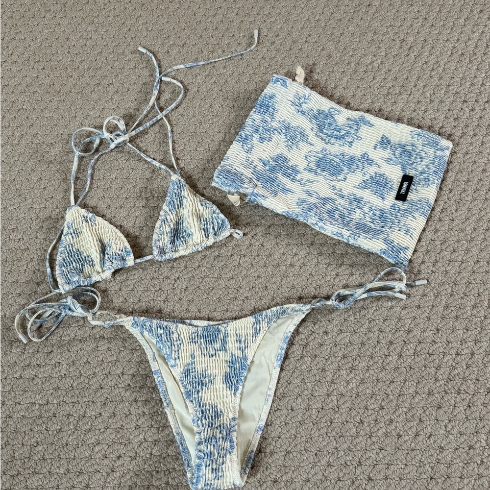 Triangl Swimwear Blue and Cream Bikini Set